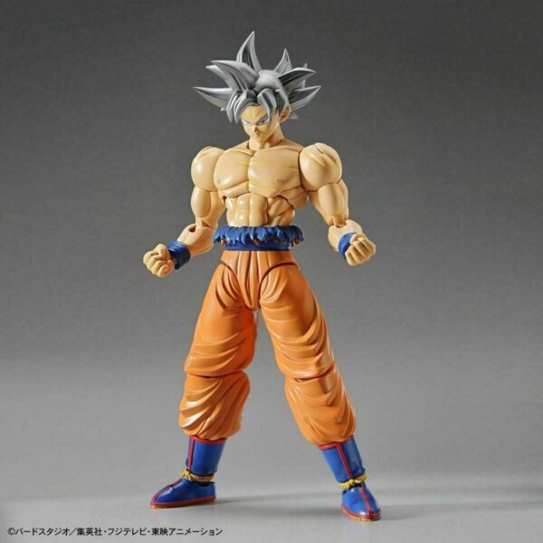 Dragon Ball Son Goku Ultra Instinct Bandai Model Kit