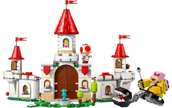 LEGO Super Mario 71435 Battle with Roy at Peach's Castle