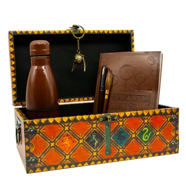 Harry Potter Quidditch Trunk Premium Gift Set