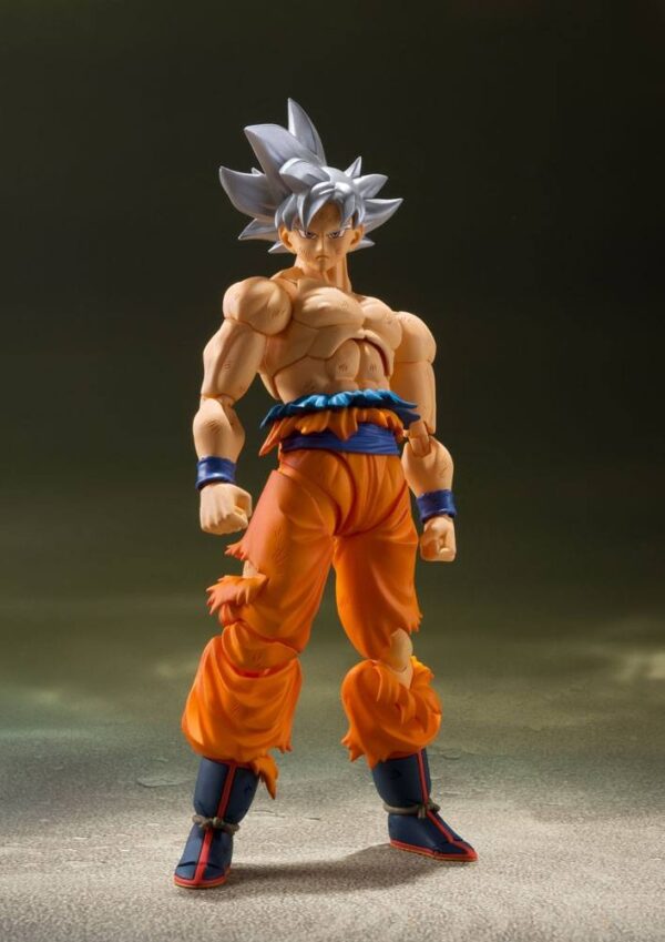 Dragon Ball Super Son Goku Ultra Instinct S.H. Figuarts Bandai Figure