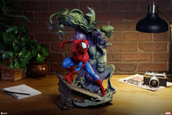 Marvel Spider-Man Premium Format Sideshow Figure