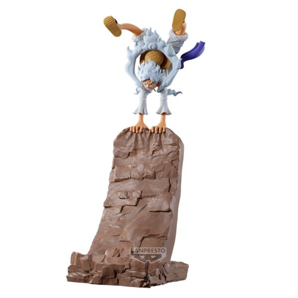 One Piece Monkey D.Luffy Gear 5 Banpresto Figure