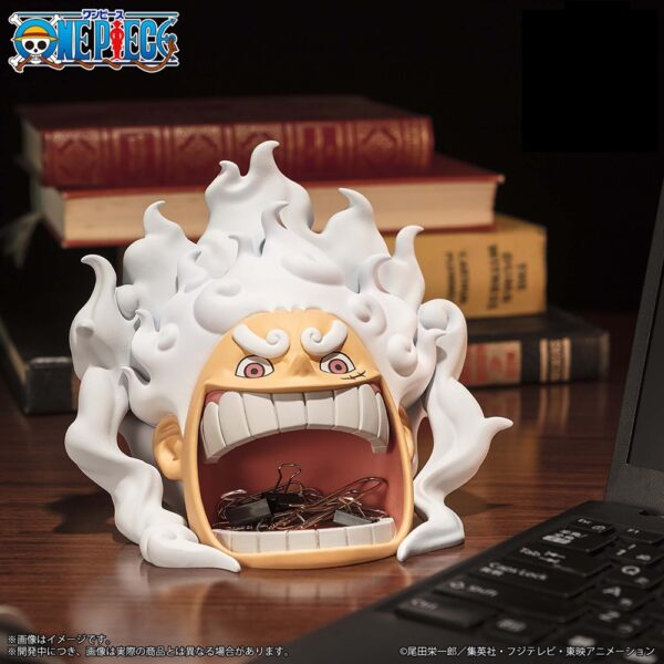 One Piece Monkey D. Luffy Gear 5 Banpresto Figure