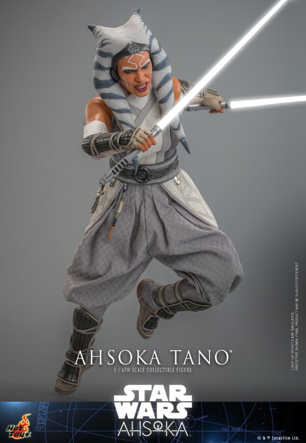 Star Wars Ahsoka Tano Sixth Scale Hot Toys Figure