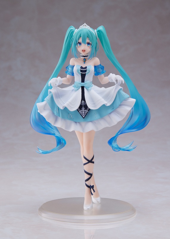 Hatsune Miku Wonderland Cinderella Ver. Taito Figure