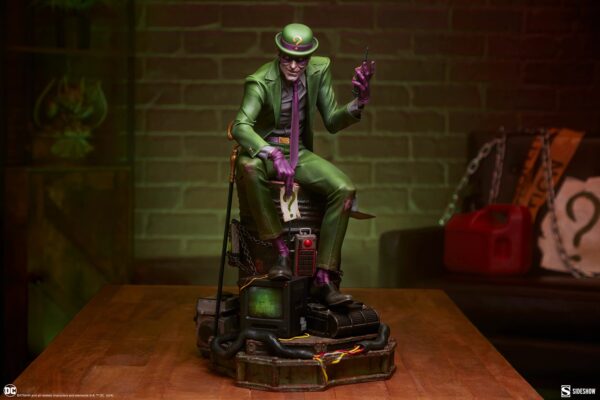 DC The Riddler Premium Format Sideshow Figure