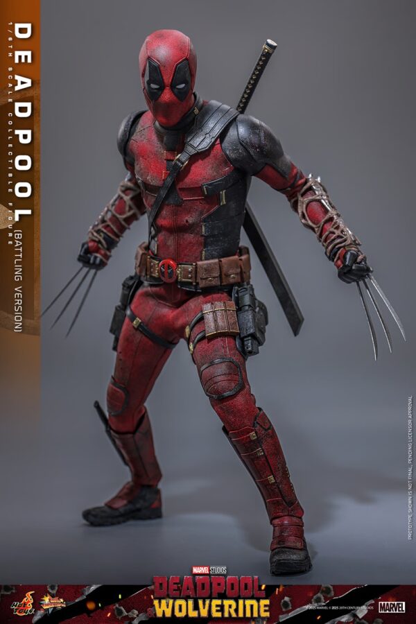 Marvel Deadpool & Wolverine Deadpool (Battling Version) Sixth Scale Hot Toys Figure