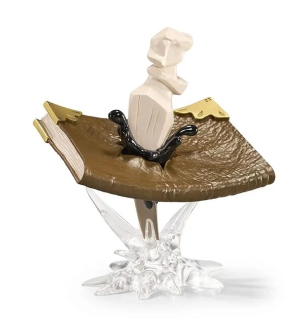 Harry Potter Tom Riddle Journal & Basilisk Teeth Prop-Ups Noble Collection Statue