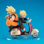 Dragon Ball Z Goku & Gohan Motorbike Desktop Real McCoy Megahouse Statue