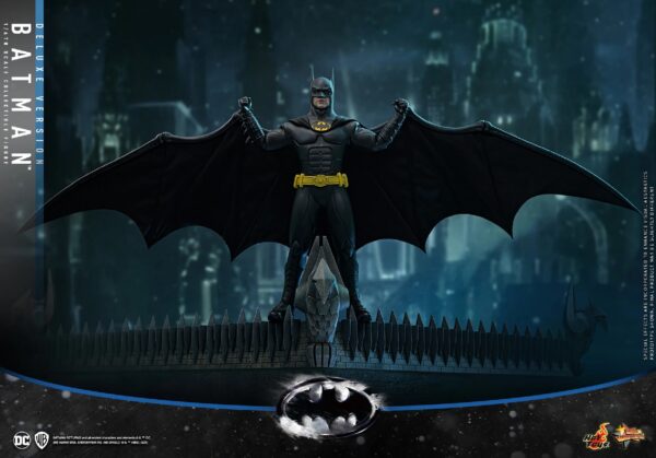 DC Batman Michael Keaton’s Deluxe Edition Sixth Scale Hot Toys Figure