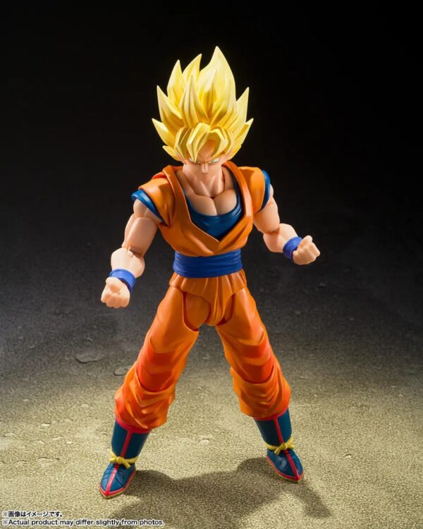 Dragon Ball Z Goku Super Saiyan Games Begin S.H. Figuarts Bandai Figure