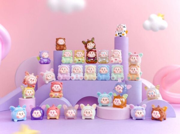 Sllo Flying Pig Mystery Figure