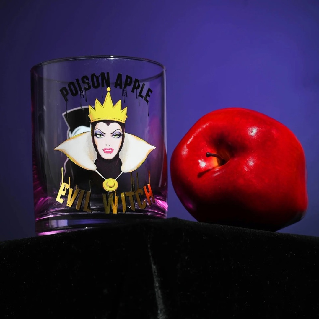 02440d6e23b81e5355e4f0c5246a1e60.jpg Disney Villains Evil Queen Glass 400ml - Image 1