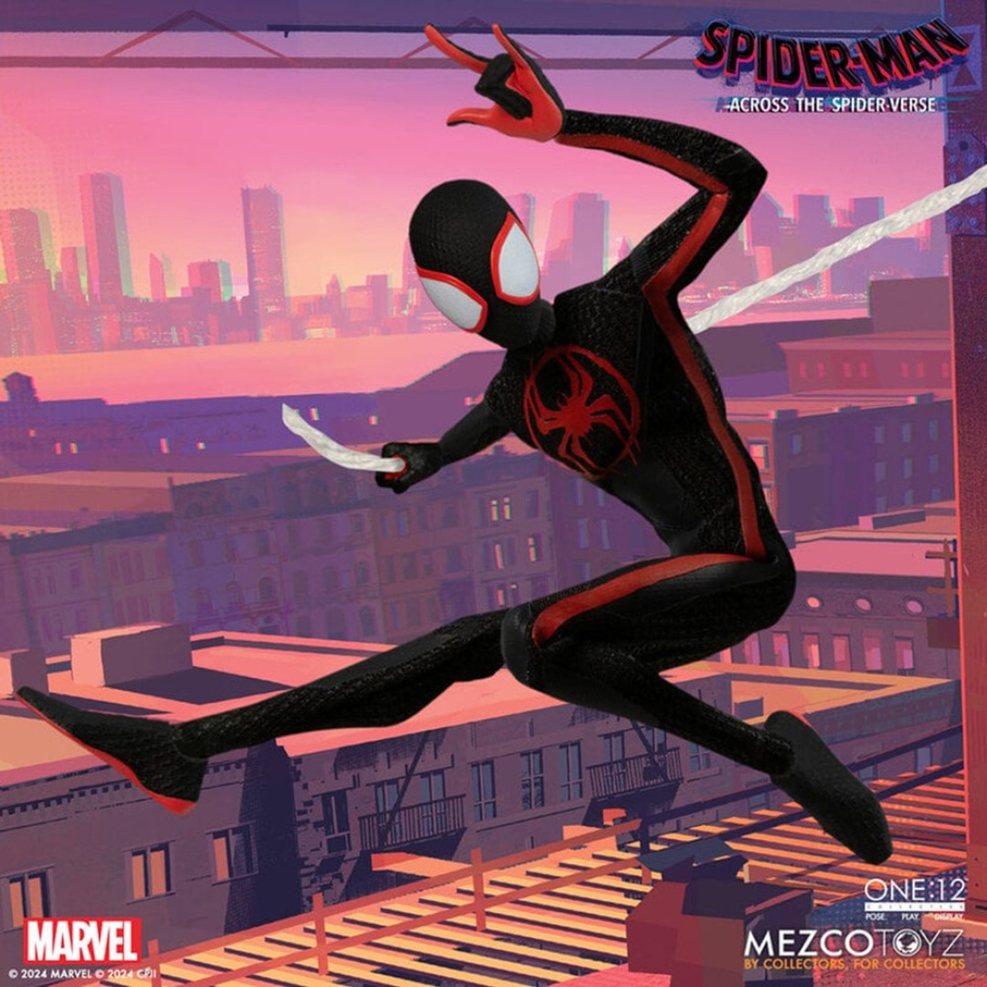 1209af86f17971e336a3aa2bc4c5664d.jpg Marvel Spider-Man Miles Morales Mezco Action Figure 1/12 - Image 1