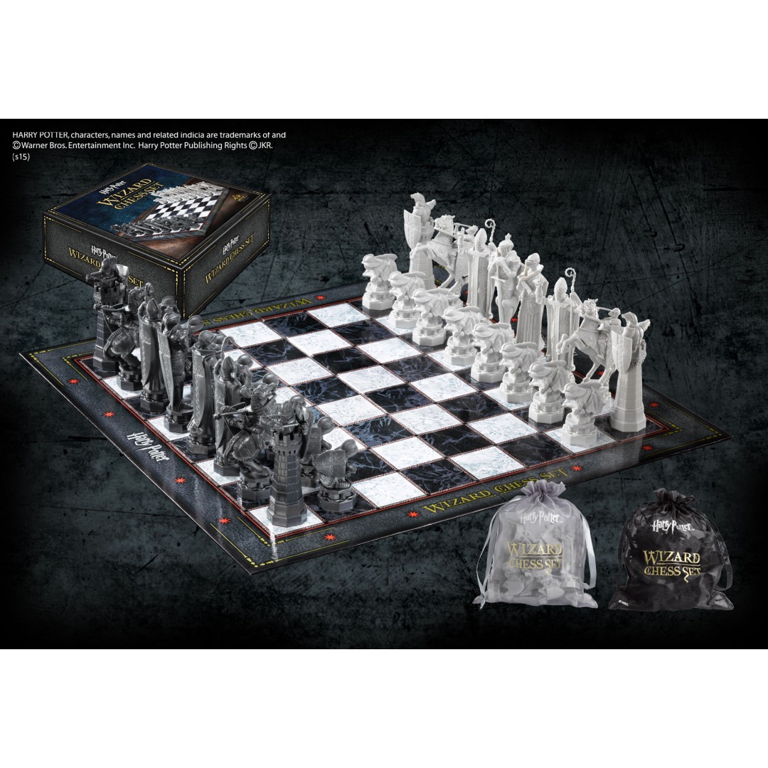 3f6d4f2926c2fe263eb53aa1289bbf4f-1.jpg Harry Potter Wizard Chess Set Noble Collection - Image 1