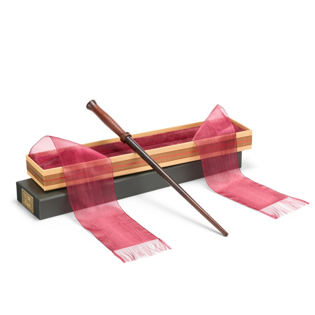 41f95e80a6781000d1e1b038eab7ef68.jpg Harry Potter First Wand Wand in Ollivander Box Noble Collection - Image 1