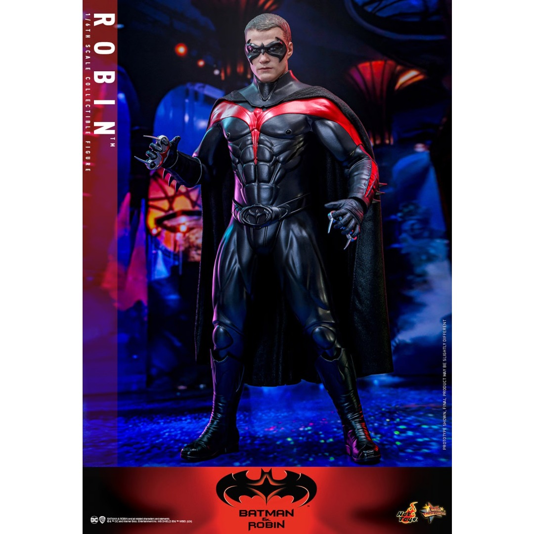 5fd4478be7e649943e2dd176d0f1d742.jpg DC Batman & Robin - Robin Sixth Scale Hot Toys Figure - Image 1