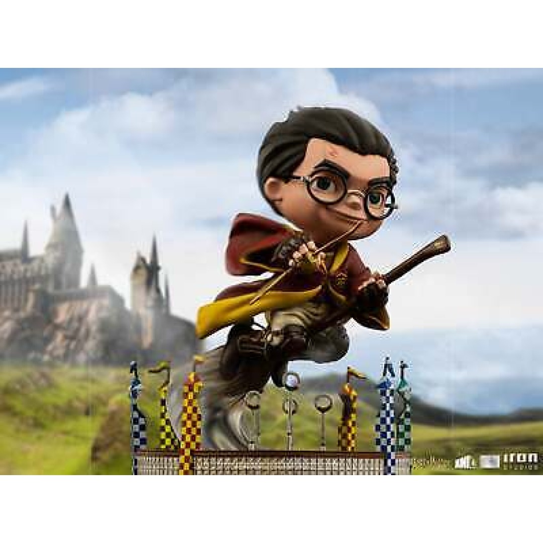 608a59735e7b0ef1b68de98636ac03bc.jpg Harry Potter At The Quidditch Match MiniCo Iron Studios Statue - Image 1