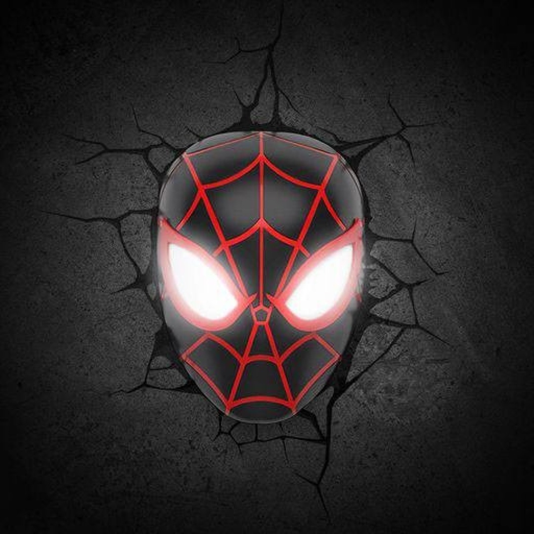 731033f6465de62fbbf2f09c5540f4ee-1.jpg Marvel Spider-Man Miles Morales 3D Deco Light - Image 1
