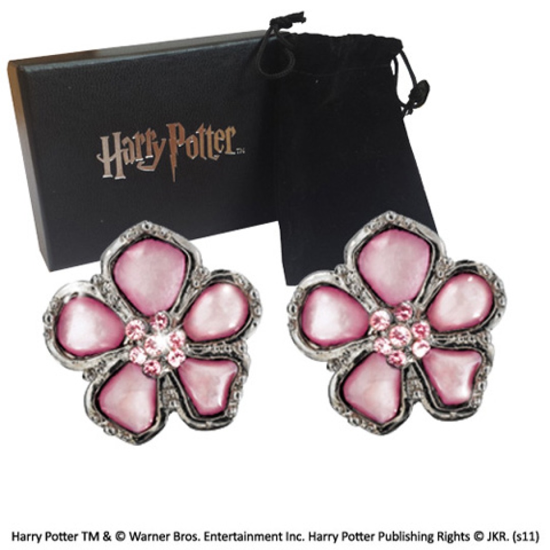 8e9c62f94a6f933061536b371860bce1-1.jpg Harry Potter Hermione's Prom Noble Collection Earrings - Image 1