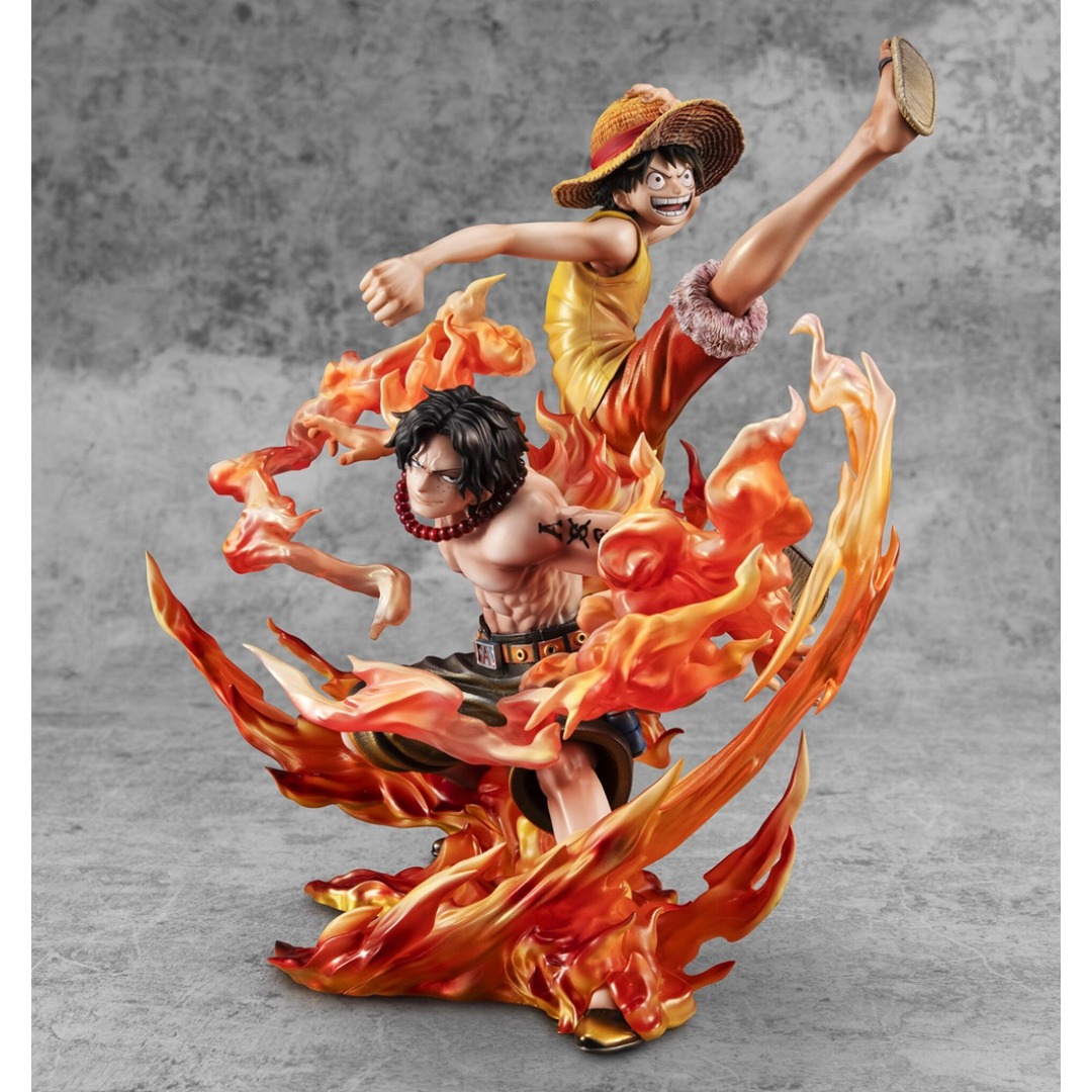 8f035548ca4d96717bb2ed279658c3d7.jpg One Piece Luffy & Ace "Bond Between Brothers" P.O.P. Megahouse Statue - Image 1