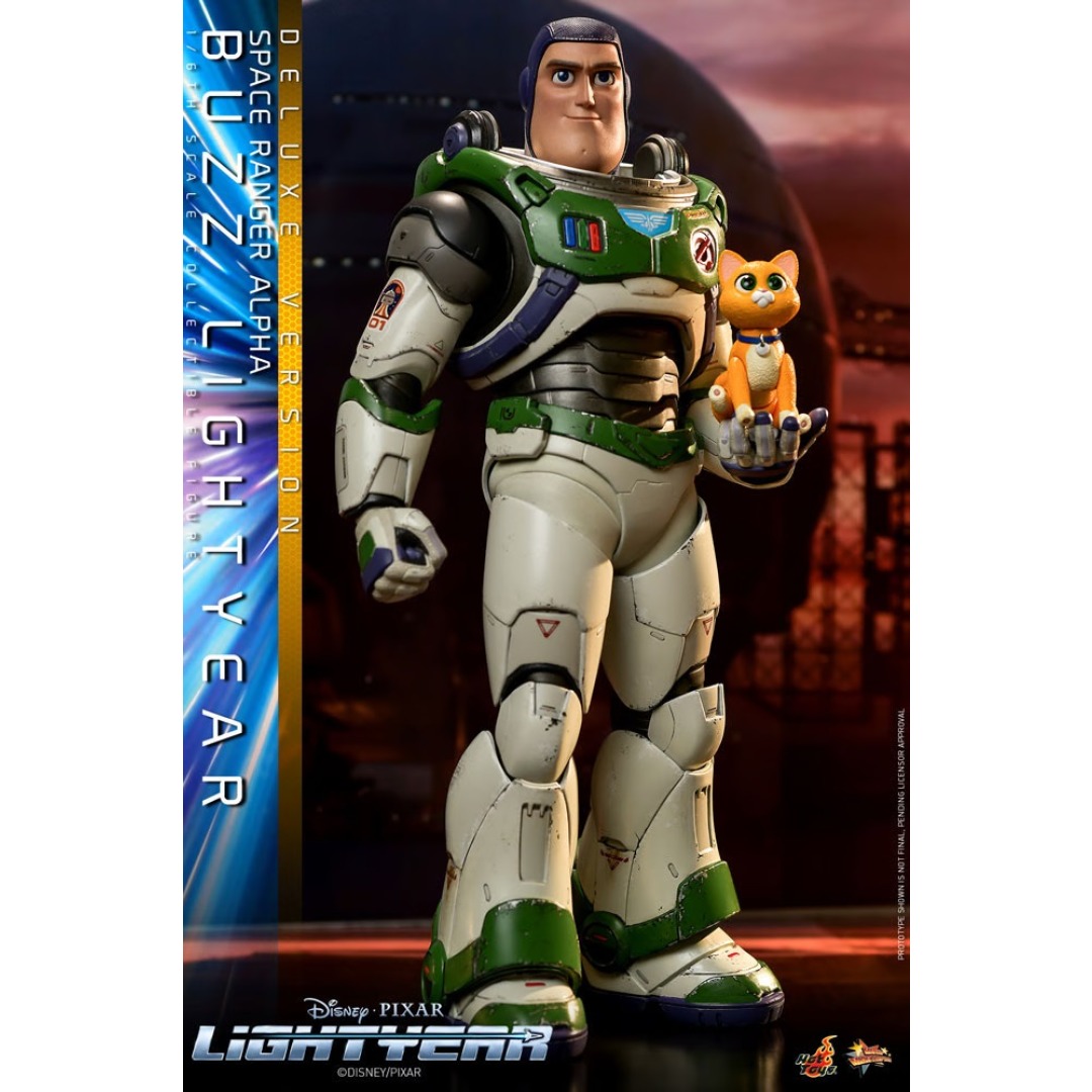 9785e50dca34a6e9625acaaad82bf9fe.jpg Disney Lightyear Space Ranger Alpha Buzz (Deluxe Edition) Sixth Scale Hot Toys Figure - Image 1