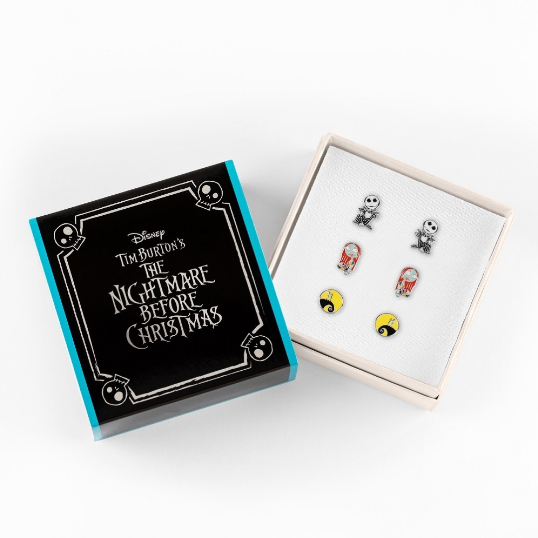 9f0509533fb4eeacd75494bf7a15f302.jpg Disney Nightmare Before Christmas 3. Pairs of Studs Earrings Plated Brass - Image 1