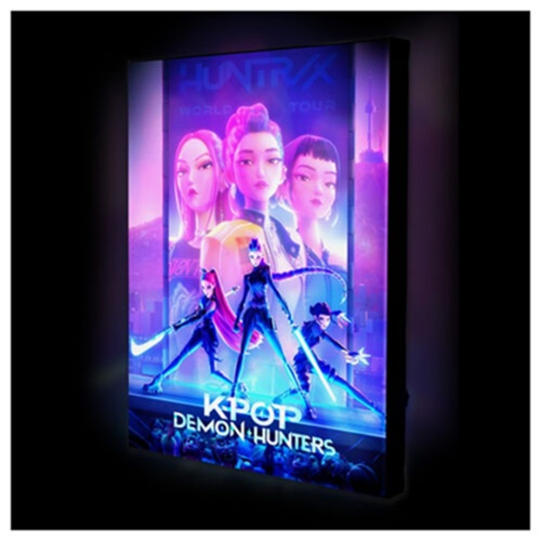 a9a12bb7e3b55e92dd13c5564c340b80.jpg K-Pop Demon Hunters Light Canvas 40x30cm - Image 1