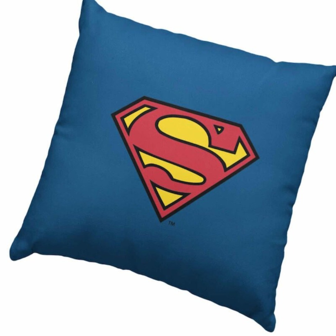 ece06047a41e9a3588996a00e466b8d8.jpg DC Superman Symbol Cushion 40x40cm - Image 1
