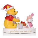 Disney Winnie The Pooh & Pigglet Christmas Figure