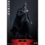 DC Batman & Robin - Batman Sixth Scale Hot Toys Figure