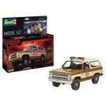 Stranger Things Chevrolet K5 Blazer 1/25 Revell Model Kit