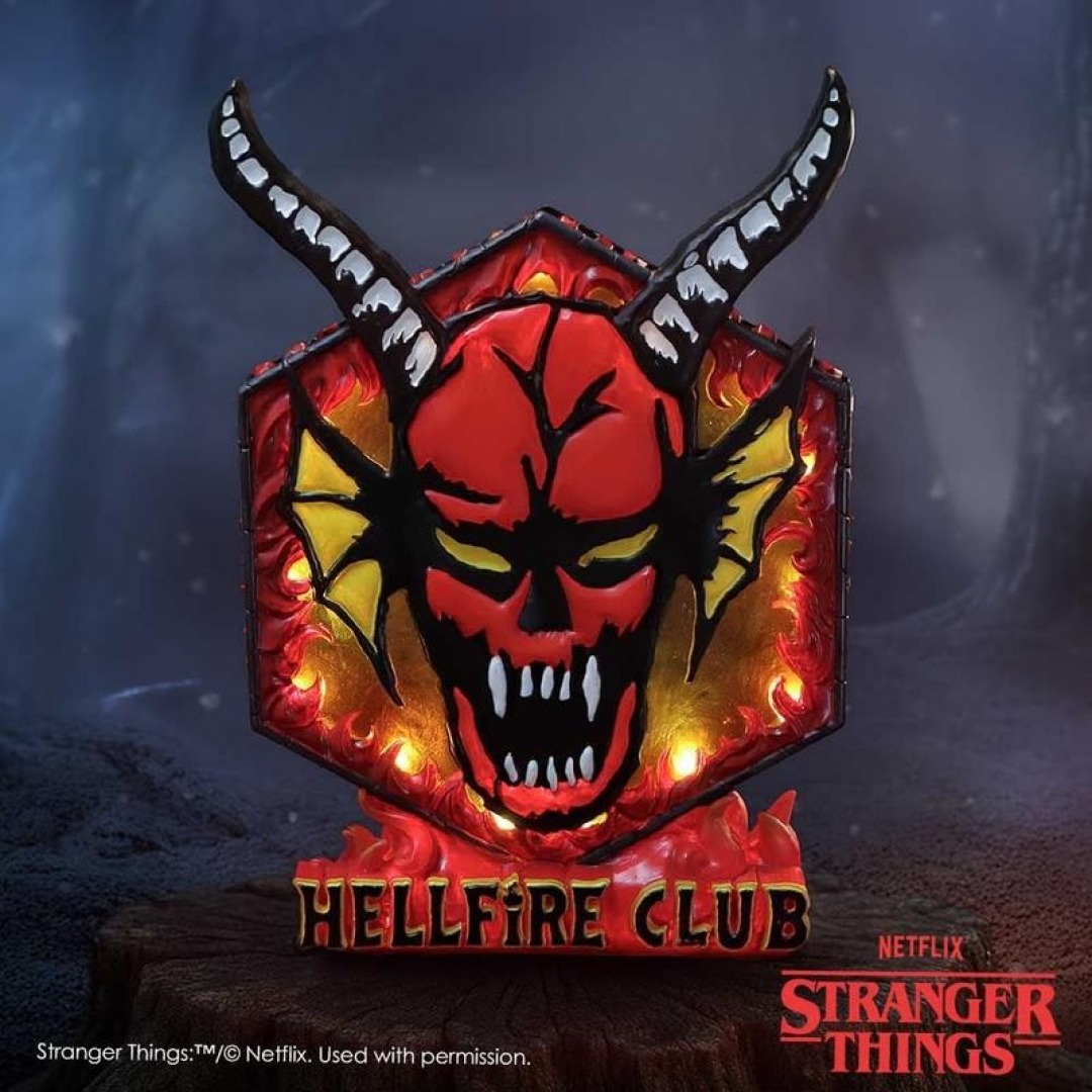 f8ba10d0d5090b81592b6c6fa6eed709.jpg Stranger Things Hellfire Club Lamp - Image 1